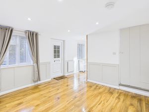 Entrance- click for photo gallery